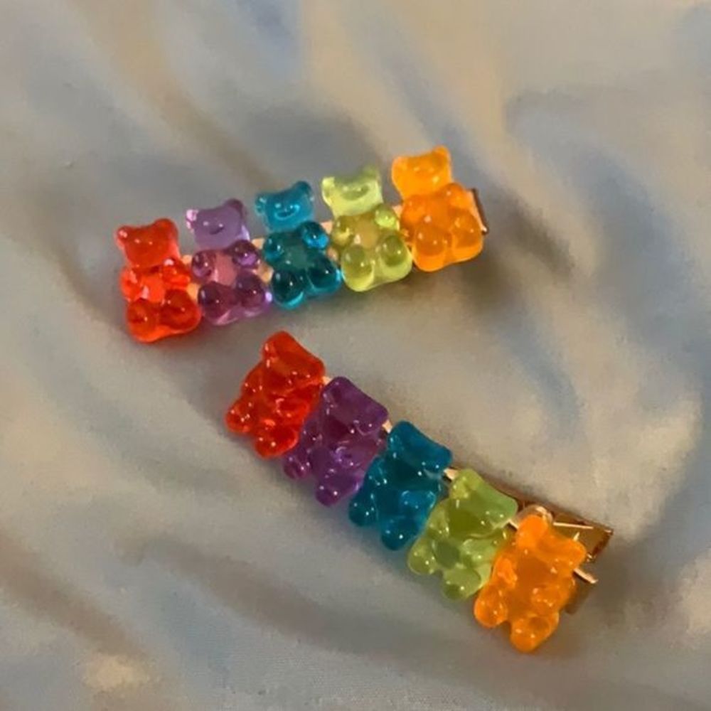 🧸HP 🧸Gummy Bear Hair pins Set of 2